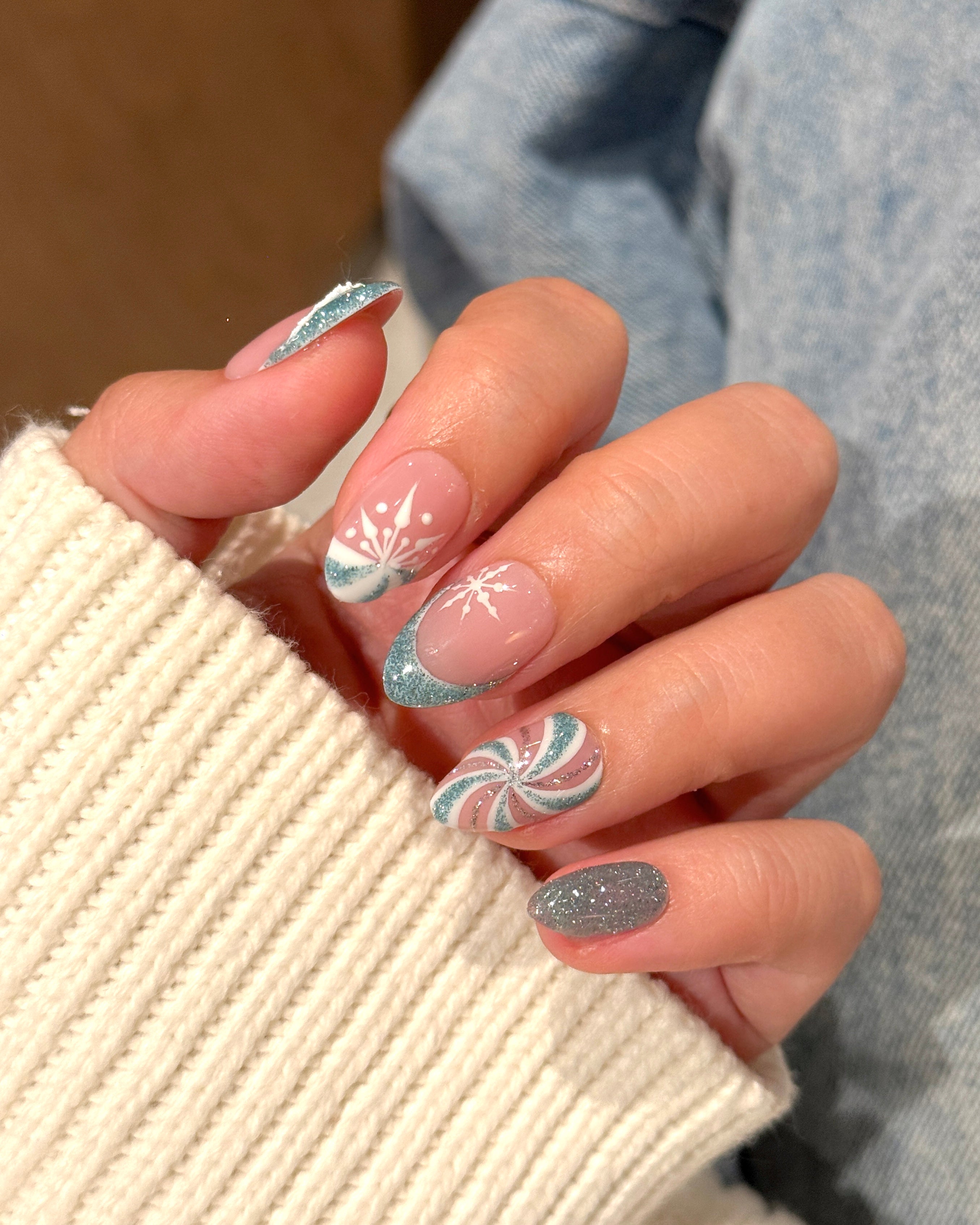 Christmas Nails – Nextwave Nails Luxury Handmade Press-on Nails