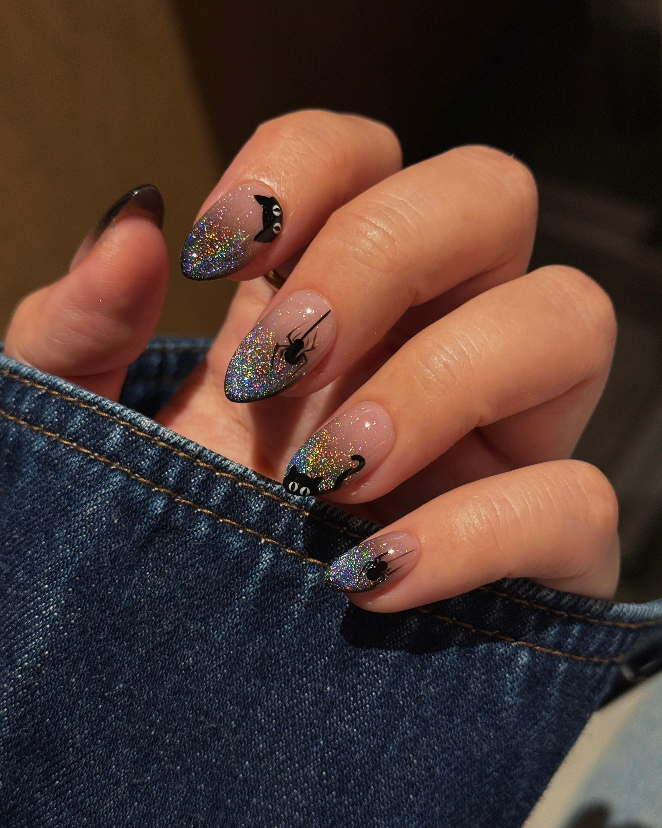 Nine Lives Holo